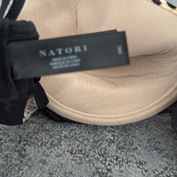 Natori‎ 38 C leopard bra - Picture 5 of 6